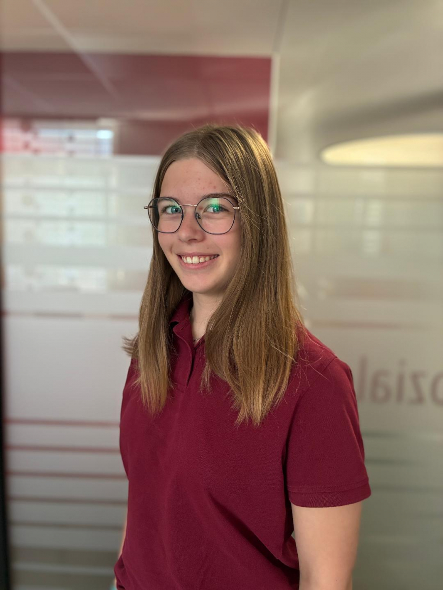 Mitarbeiter Bild thumbnail.jpg